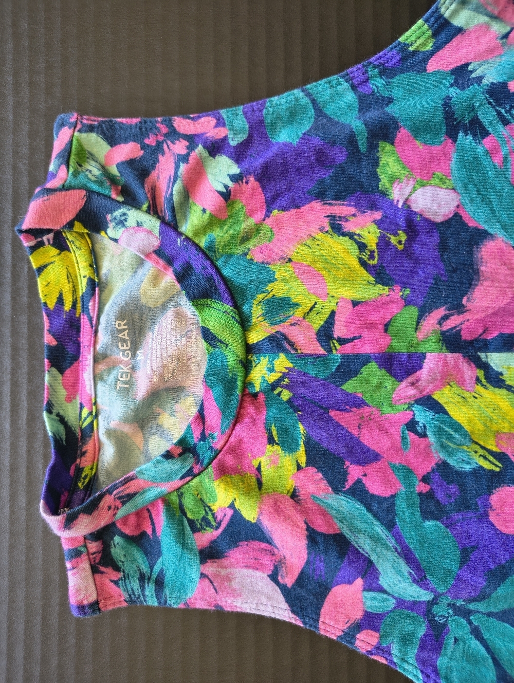 *NEW* TEK GEAR Floral Drawstring Tank - Picture 2 of 4